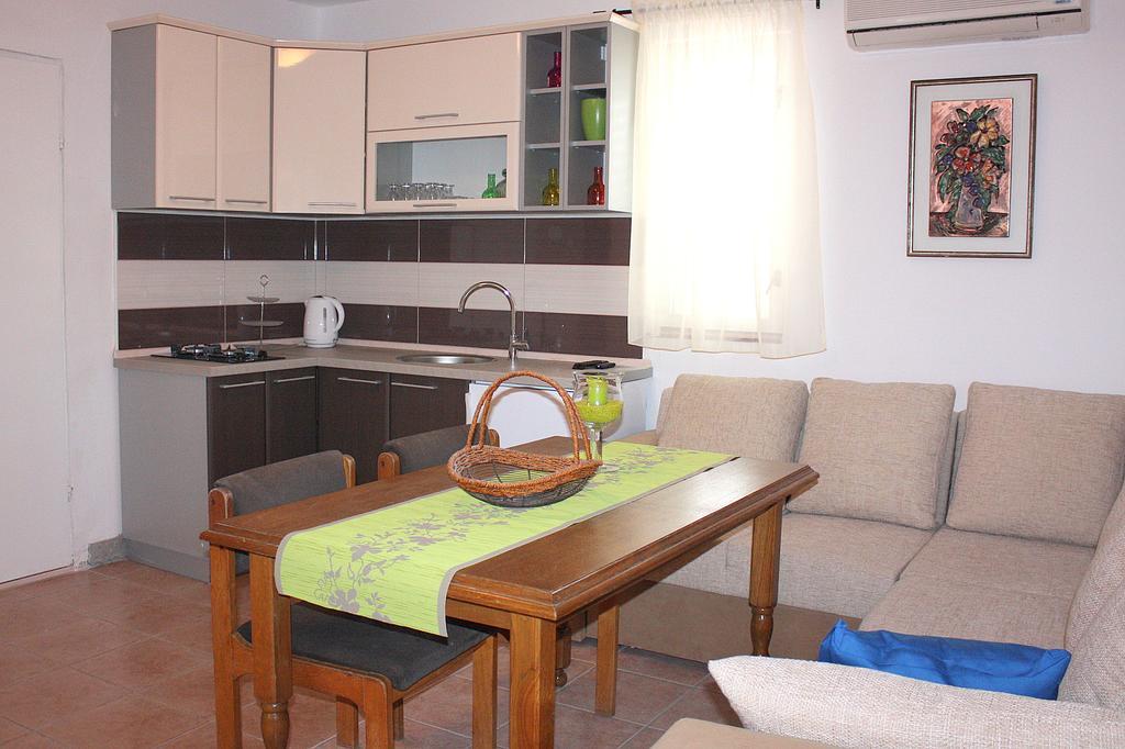Apartments Kaja باغ المظهر الخارجي الصورة